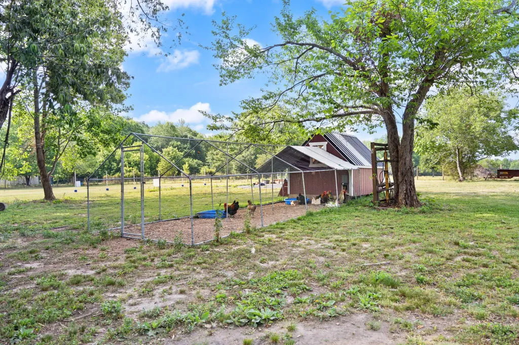 101 Gennie Hill Road Columbia KY 42728