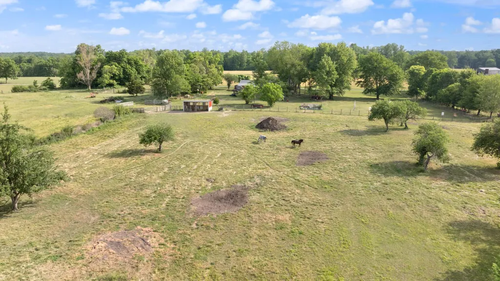 101 Gennie Hill Road Columbia KY 42728