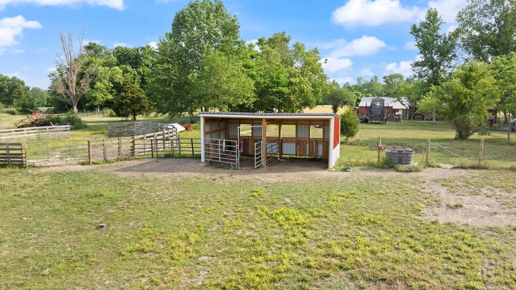 101 Gennie Hill Road Columbia KY 42728