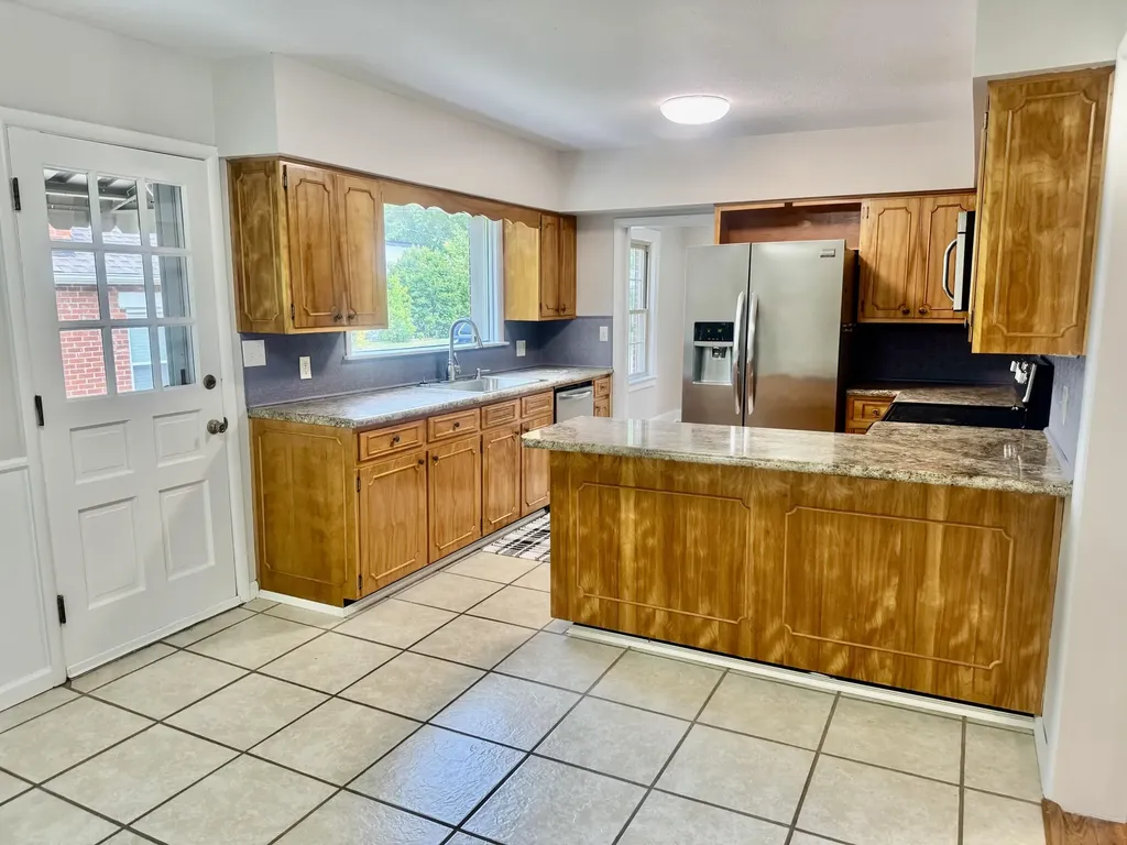 131 N Richardson Drive Somerset KY 42501