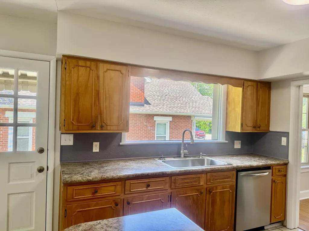 131 N Richardson Drive Somerset KY 42501