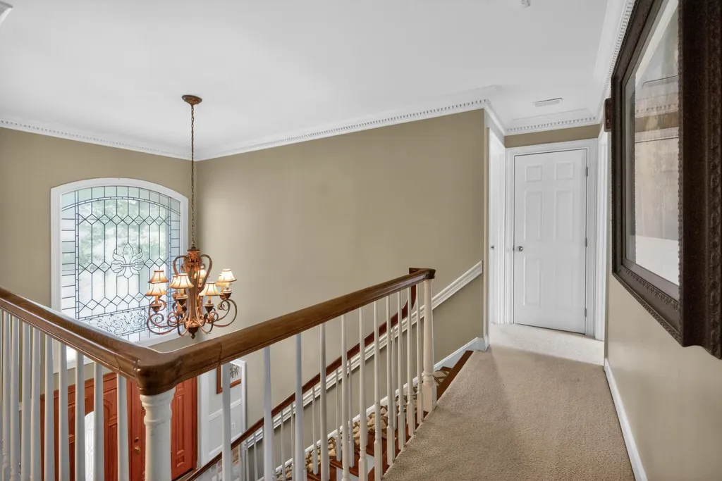 2348 The Woods Lane Lexington KY 40502
