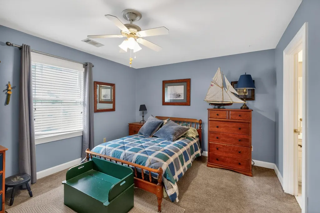 2348 The Woods Lane Lexington KY 40502
