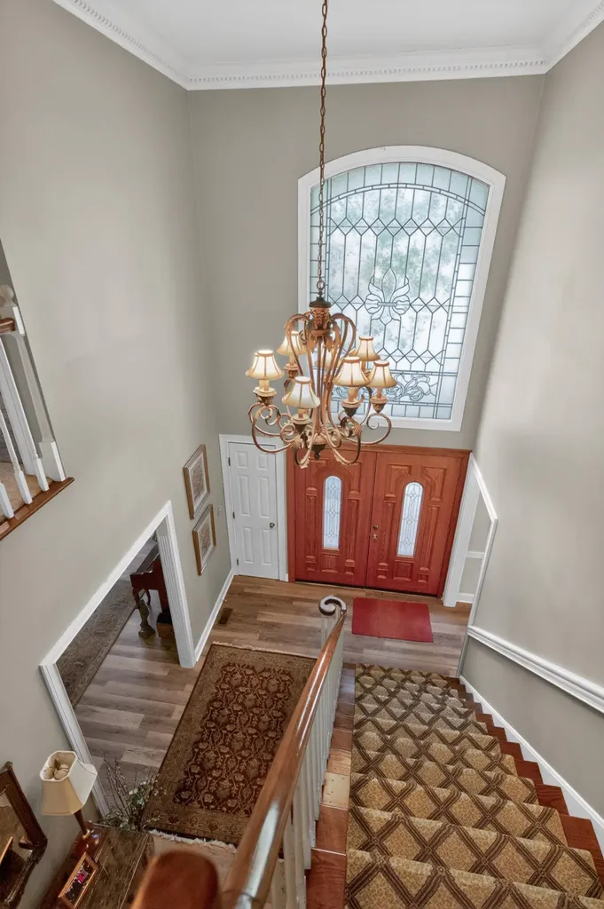 2348 The Woods Lane Lexington KY 40502