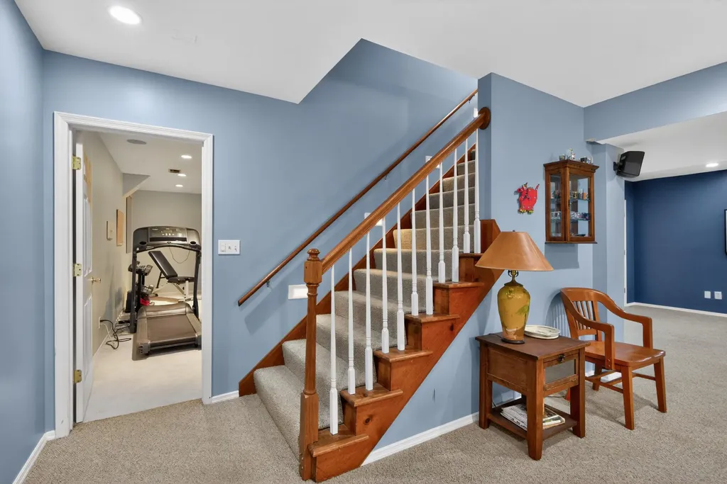 2348 The Woods Lane Lexington KY 40502