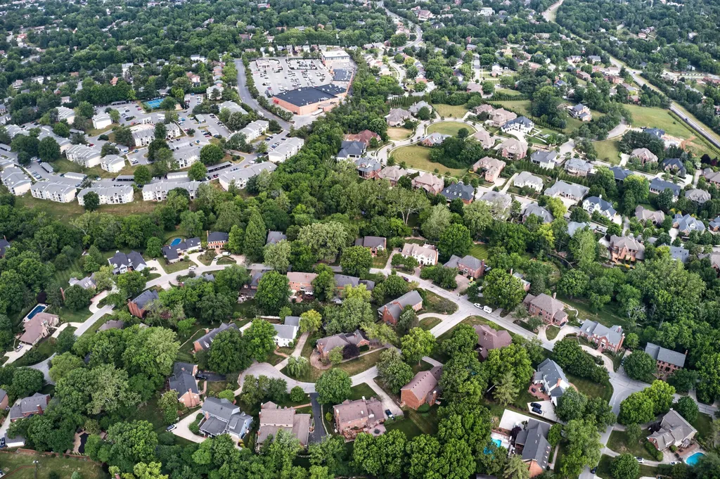 2348 The Woods Lane Lexington KY 40502