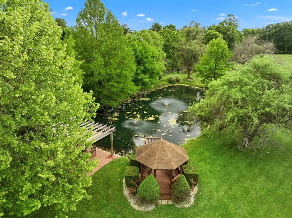 3140 Mccowans Ferry Road Versailles KY 40383