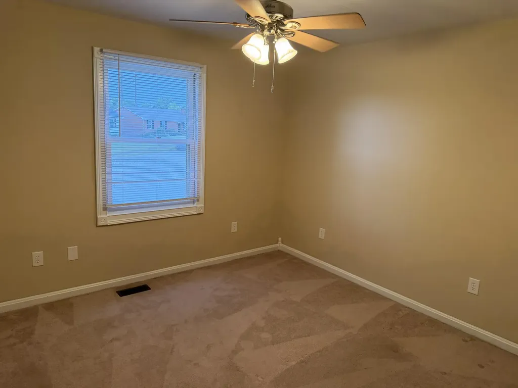 2110 Woodford Drive Richmond KY 40475