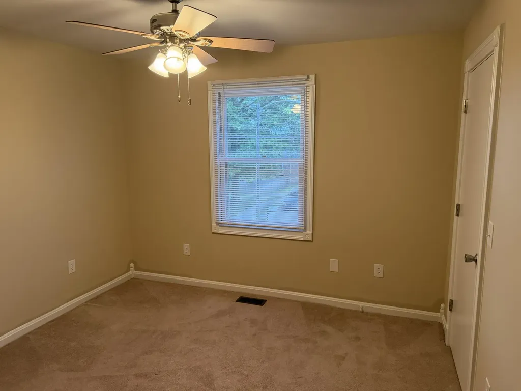 2110 Woodford Drive Richmond KY 40475