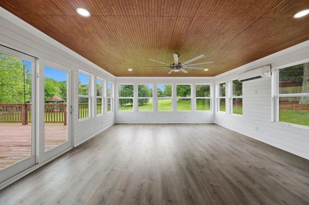 3140 Mccowans Ferry Road Versailles KY 40383