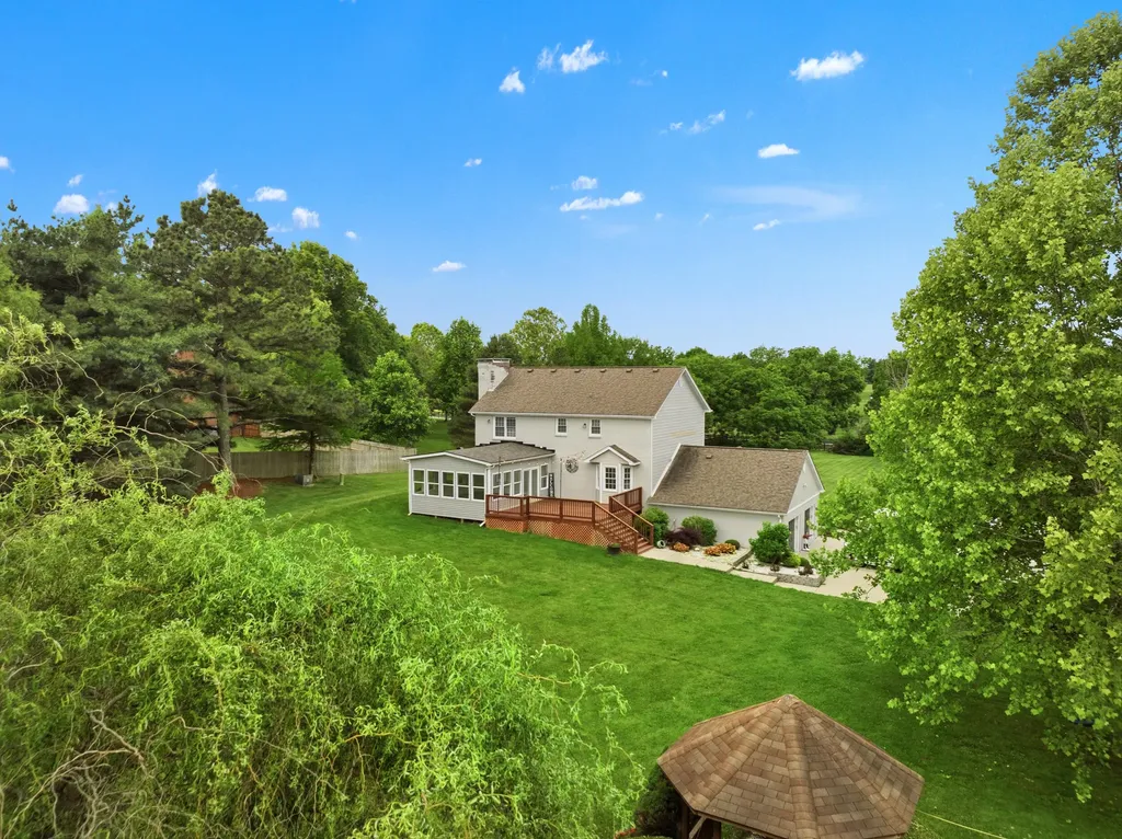 3140 Mccowans Ferry Road Versailles KY 40383