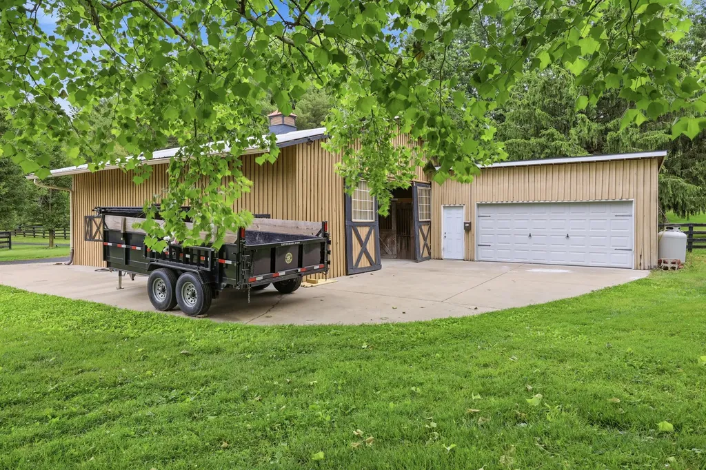 3140 Mccowans Ferry Road Versailles KY 40383