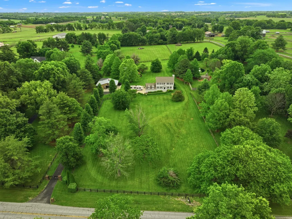 3140 Mccowans Ferry Road Versailles KY 40383