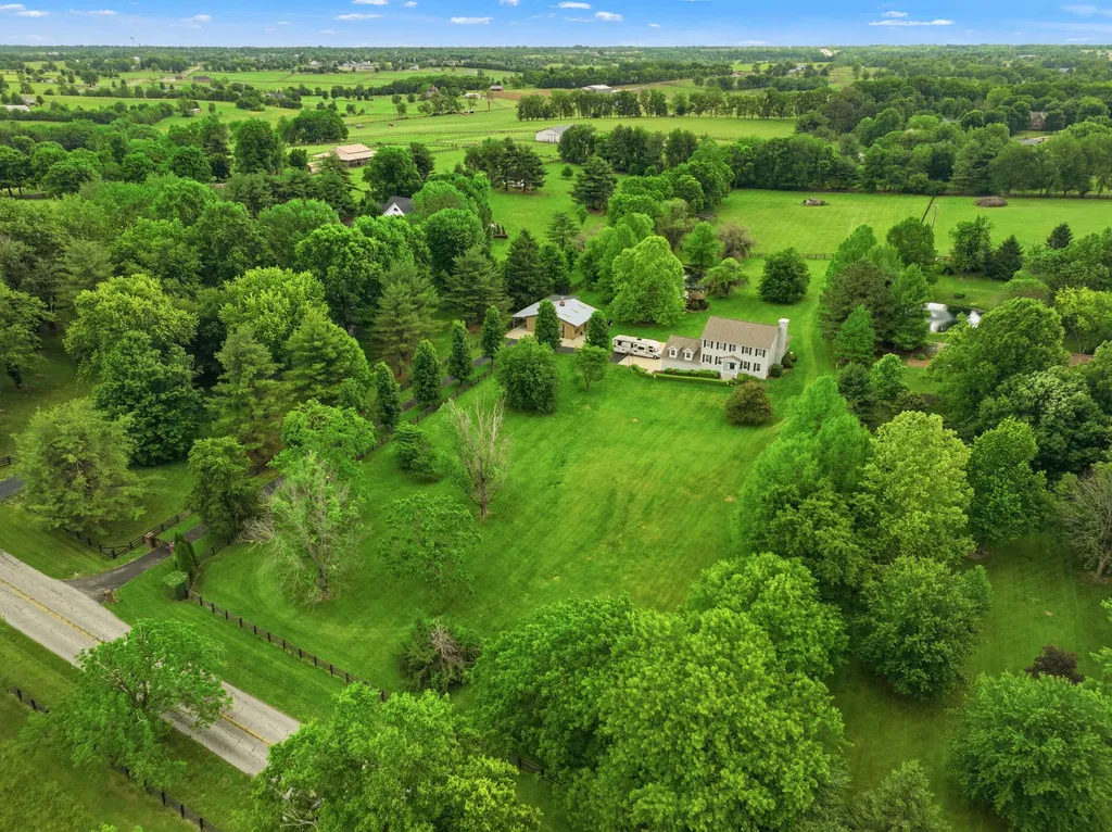 3140 Mccowans Ferry Road Versailles KY 40383
