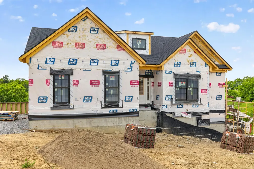 313 Circle Point Drive Richmond KY 40475