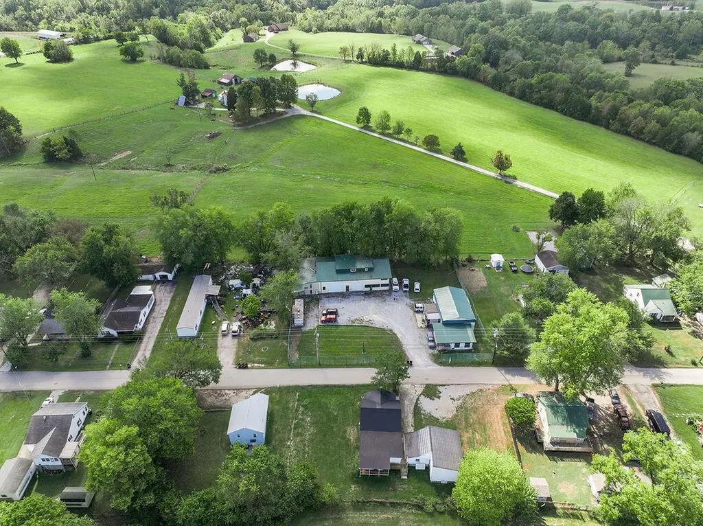 4738 Camargo Levee Road Mt Sterling KY 40353