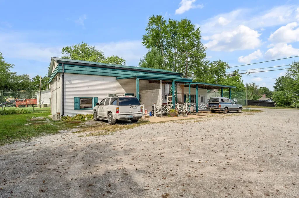 4738 Camargo Levee Road Mt Sterling KY 40353