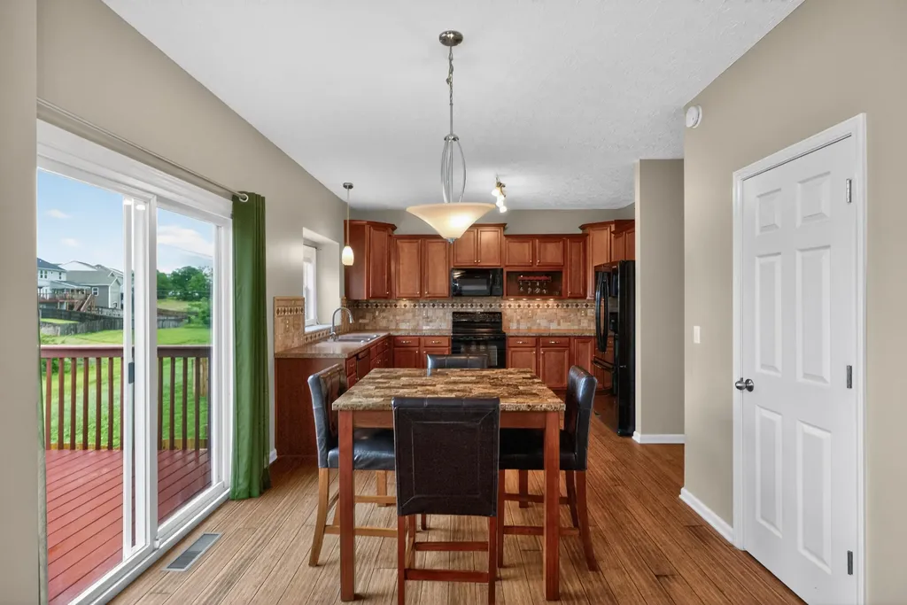 697 Lucille Drive Lexington KY 40511