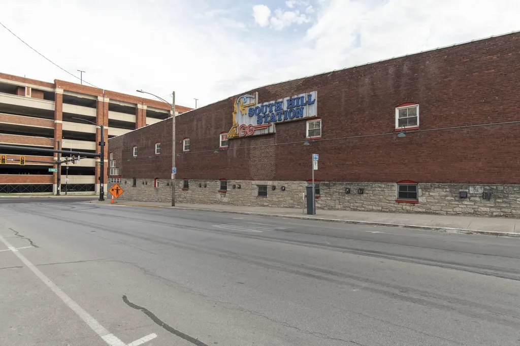 585 S Upper Street Lexington KY 40508