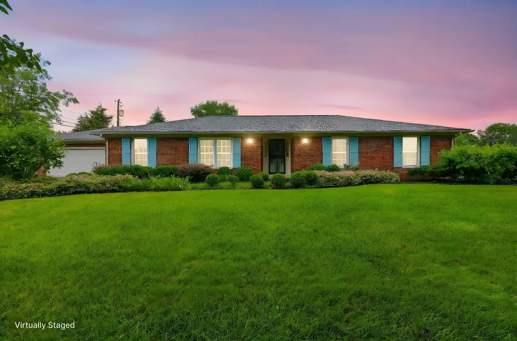 2009 Fort Harrods Drive Lexington KY 40513