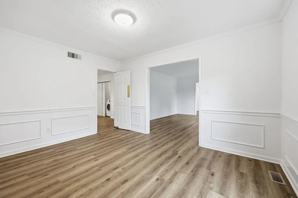 2009 Fort Harrods Drive Lexington KY 40513