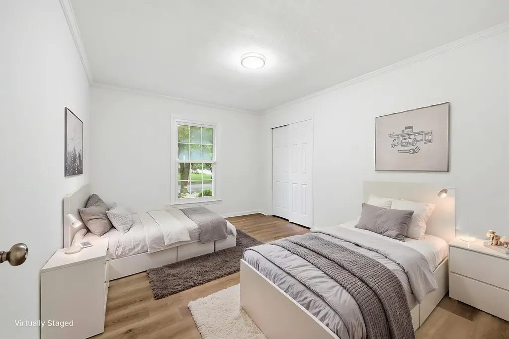 2009 Fort Harrods Drive Lexington KY 40513