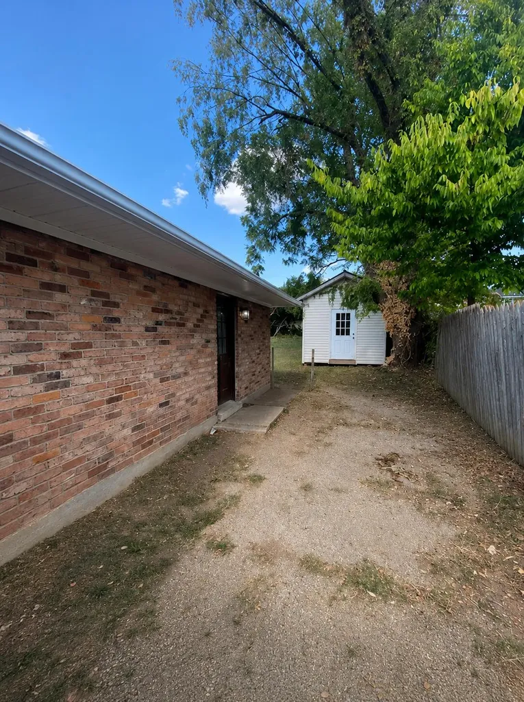 2059 Deauville Drive Lexington KY 40504