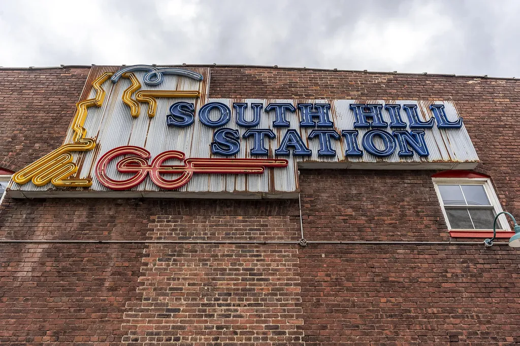 585 S Upper Street Lexington KY 40508