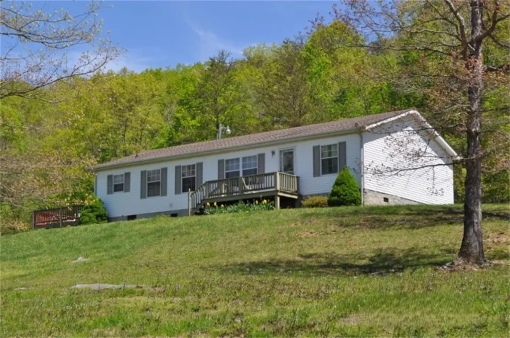 144 R.l Colyer Road Somerset KY 42501