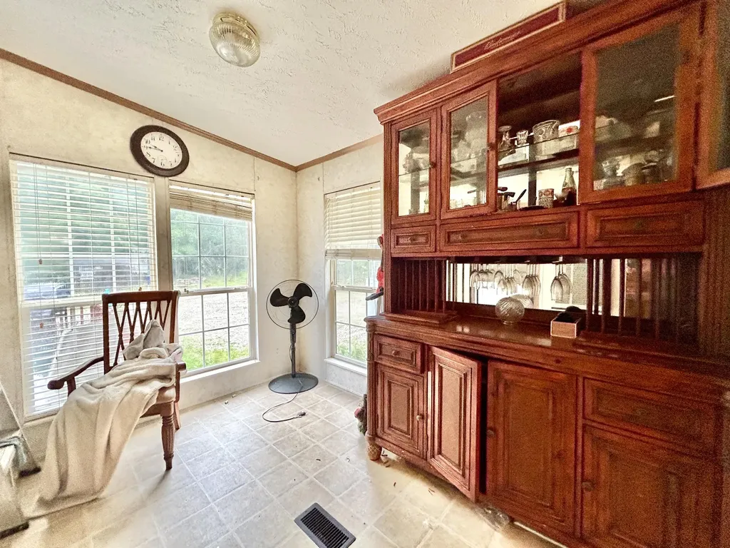 144 R.l Colyer Road Somerset KY 42501