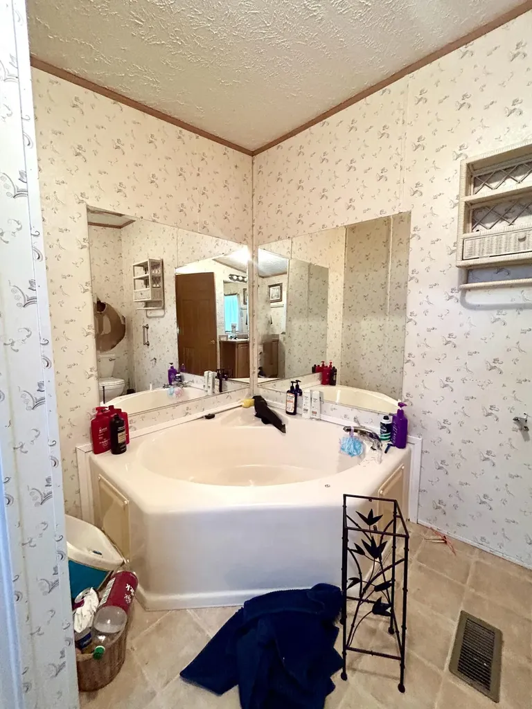 144 R.l Colyer Road Somerset KY 42501
