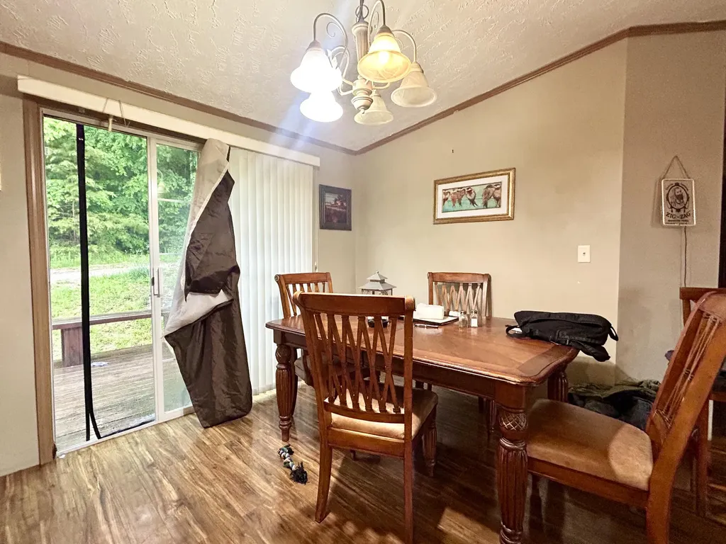 144 R.l Colyer Road Somerset KY 42501