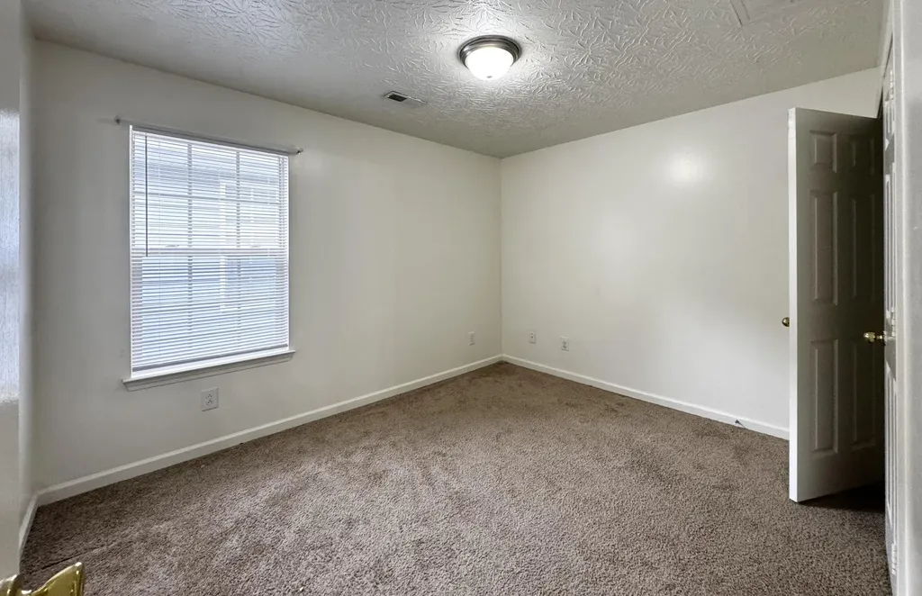 2740 Michelle Park Lexington KY 40511