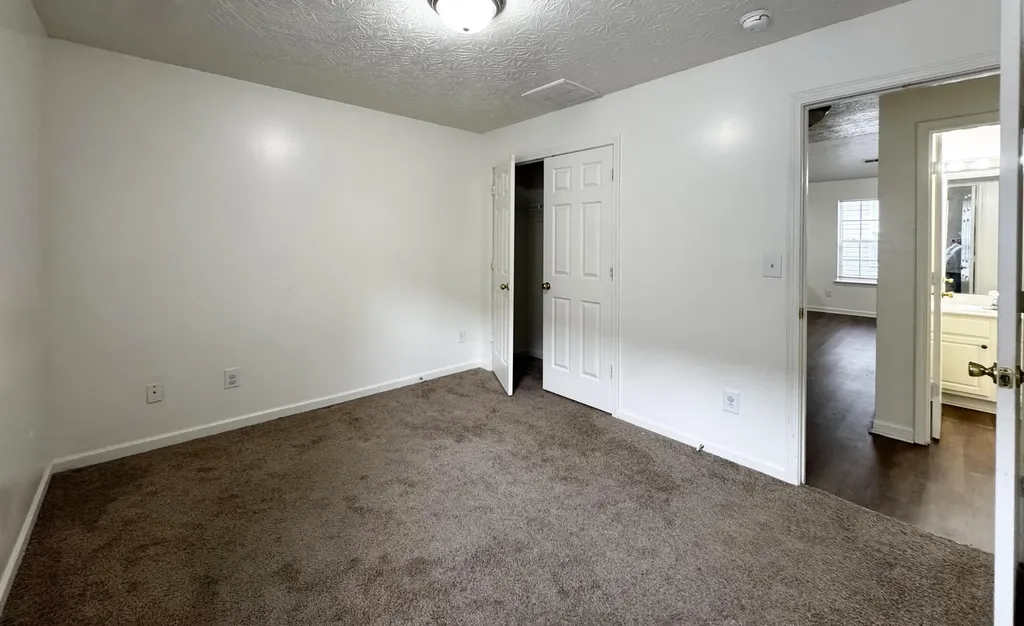 2740 Michelle Park Lexington KY 40511
