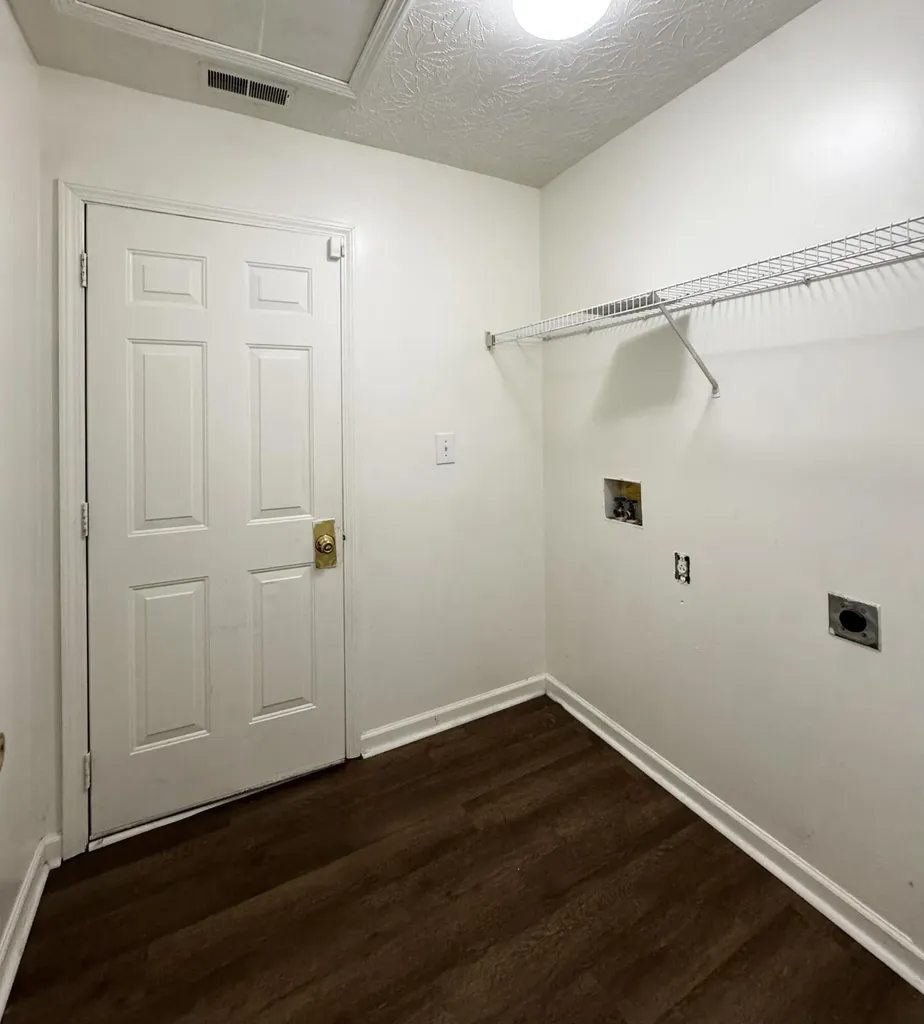 2740 Michelle Park Lexington KY 40511
