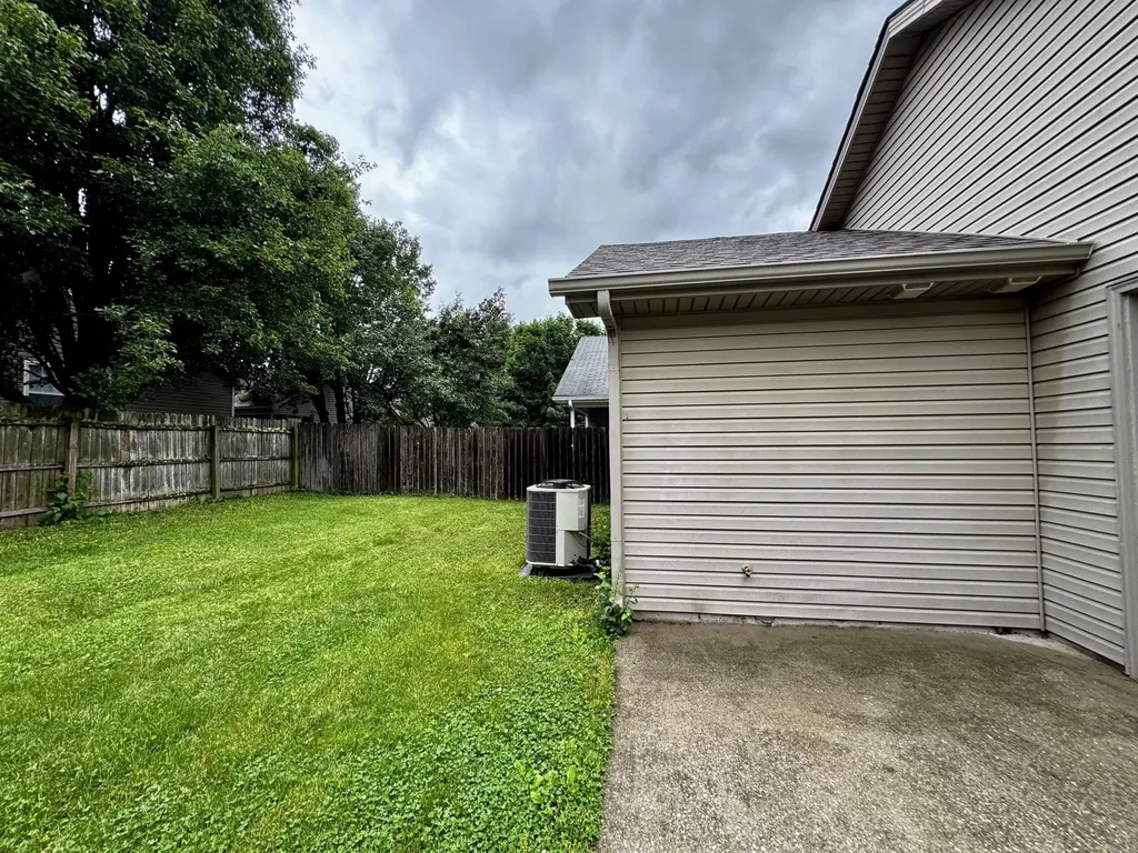 2740 Michelle Park Lexington KY 40511