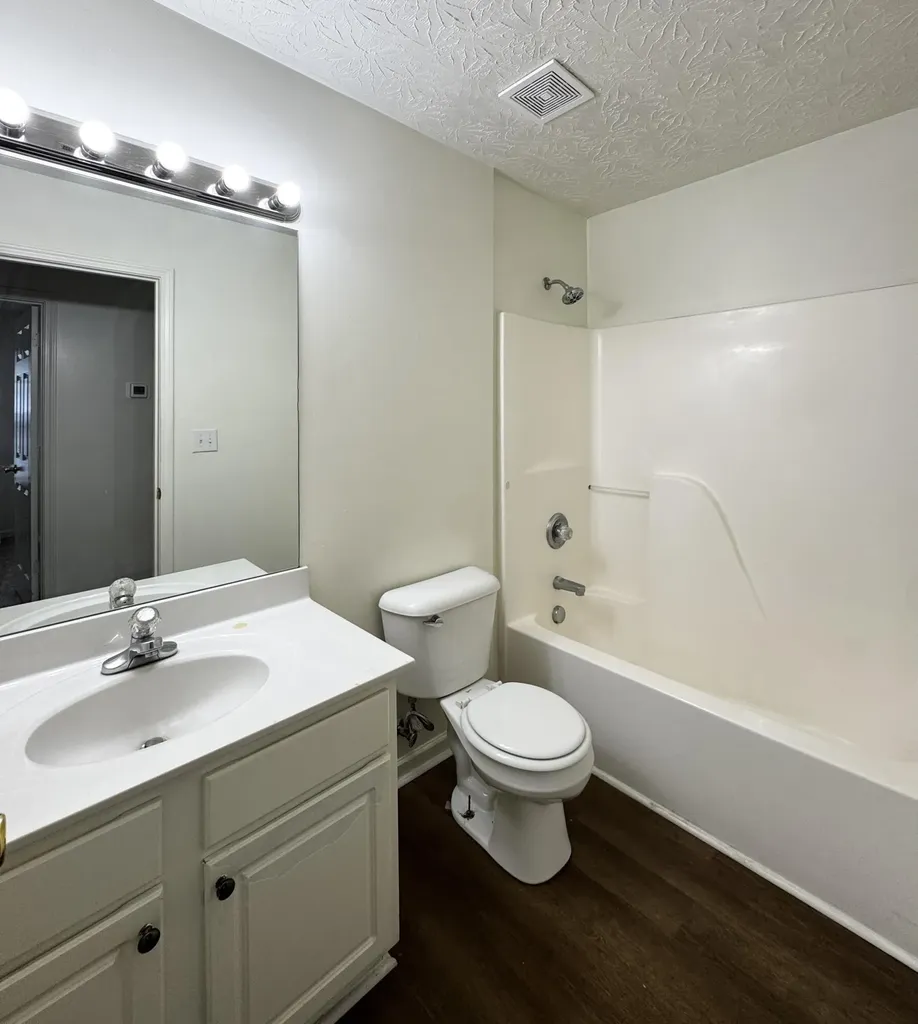 2740 Michelle Park Lexington KY 40511