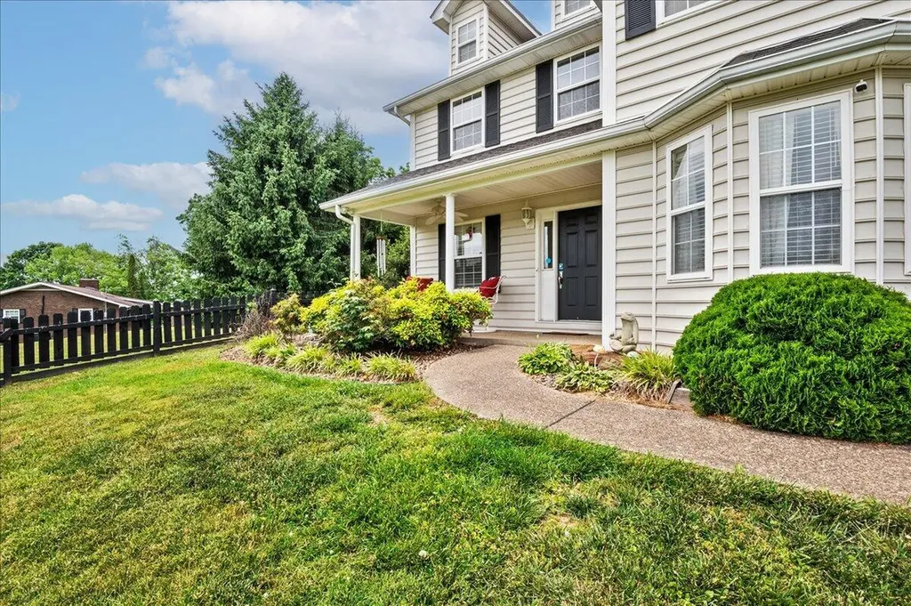 129 Ridge Point Lane Corbin KY 40701