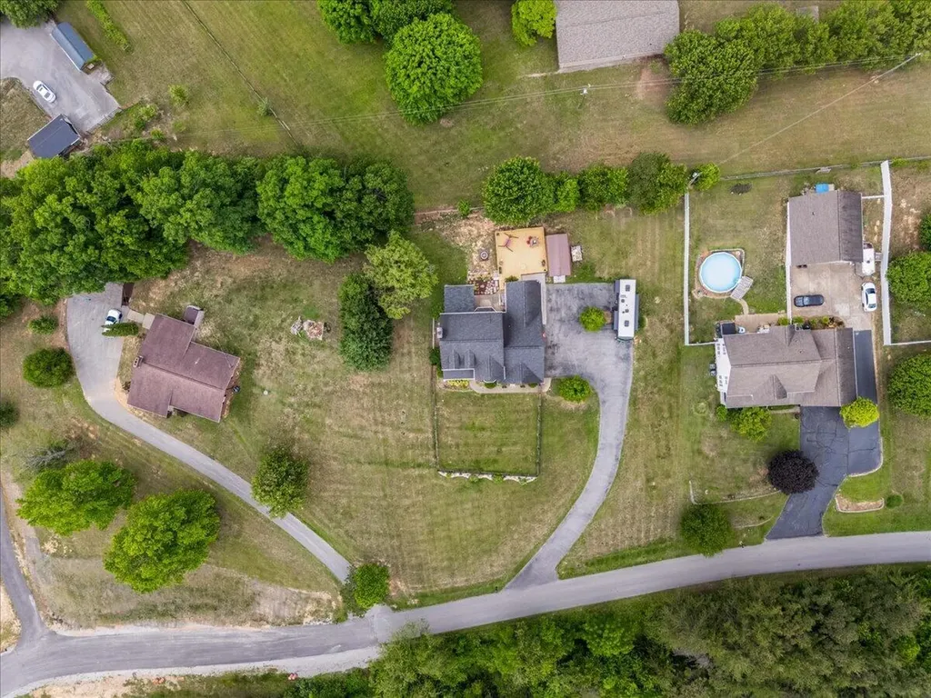 129 Ridge Point Lane Corbin KY 40701