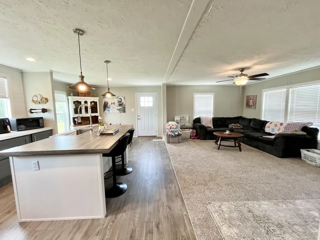 1090 Adkins-arthur Road Somerset KY 42501
