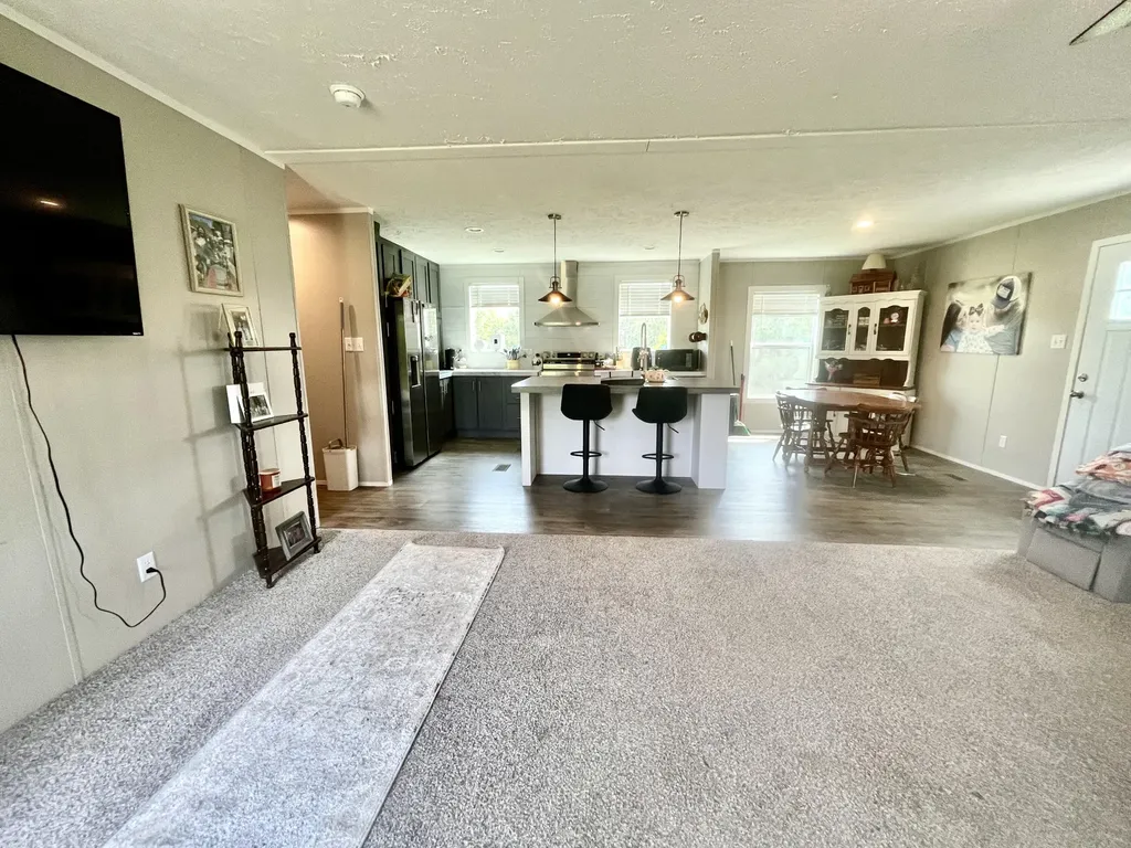 1090 Adkins-arthur Road Somerset KY 42501
