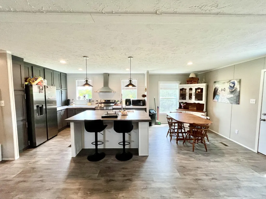 1090 Adkins-arthur Road Somerset KY 42501