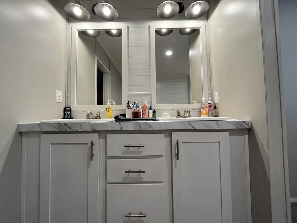 1090 Adkins-arthur Road Somerset KY 42501