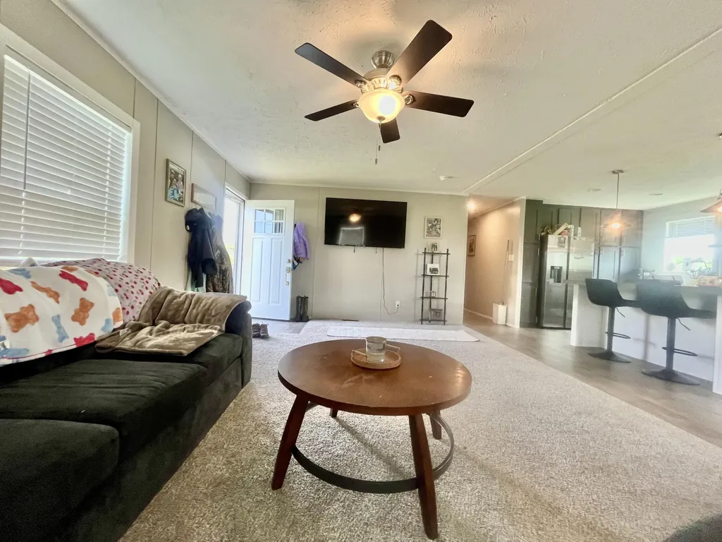 1090 Adkins-arthur Road Somerset KY 42501