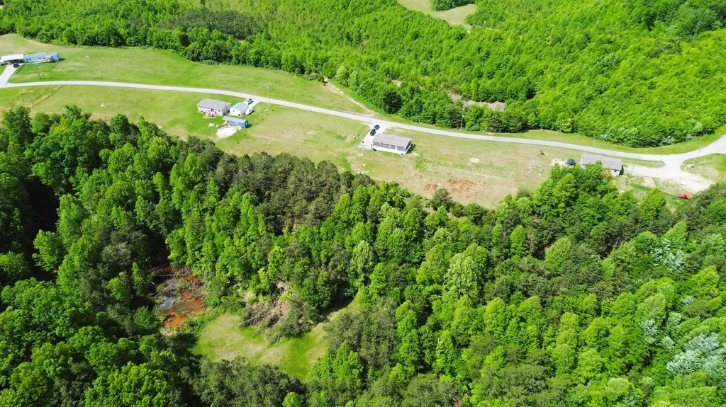 1090 Adkins-arthur Road Somerset KY 42501