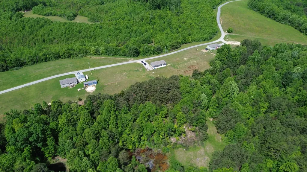 1090 Adkins-arthur Road Somerset KY 42501