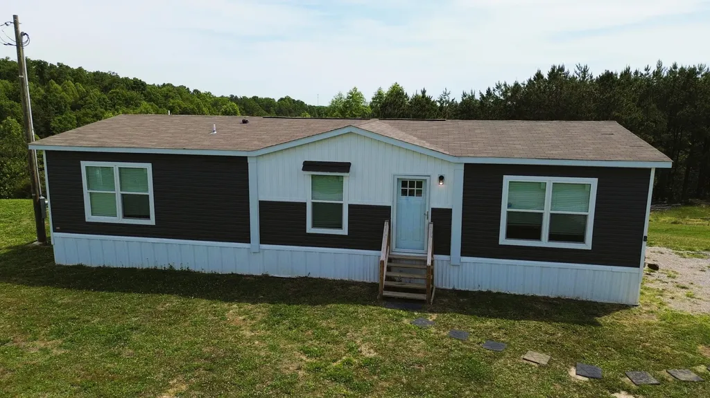 1090 Adkins-arthur Road Somerset KY 42501