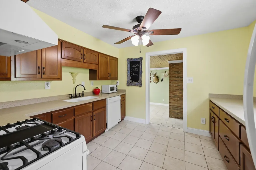 616 Red Lick Road Berea KY 40403