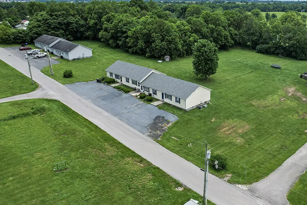 100 Murphy Lane Burgin KY 40310