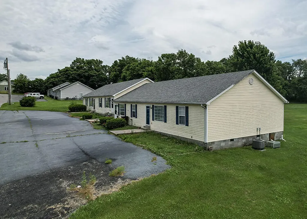 100 Murphy Lane Burgin KY 40310